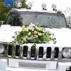 Украшение свадебных машин цветами