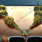 Украшение свадебных машин цветами